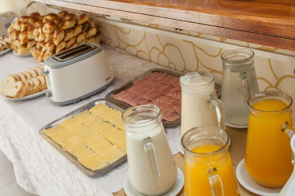 Bagu Pinamar Hotel Ngoại thất bức ảnh